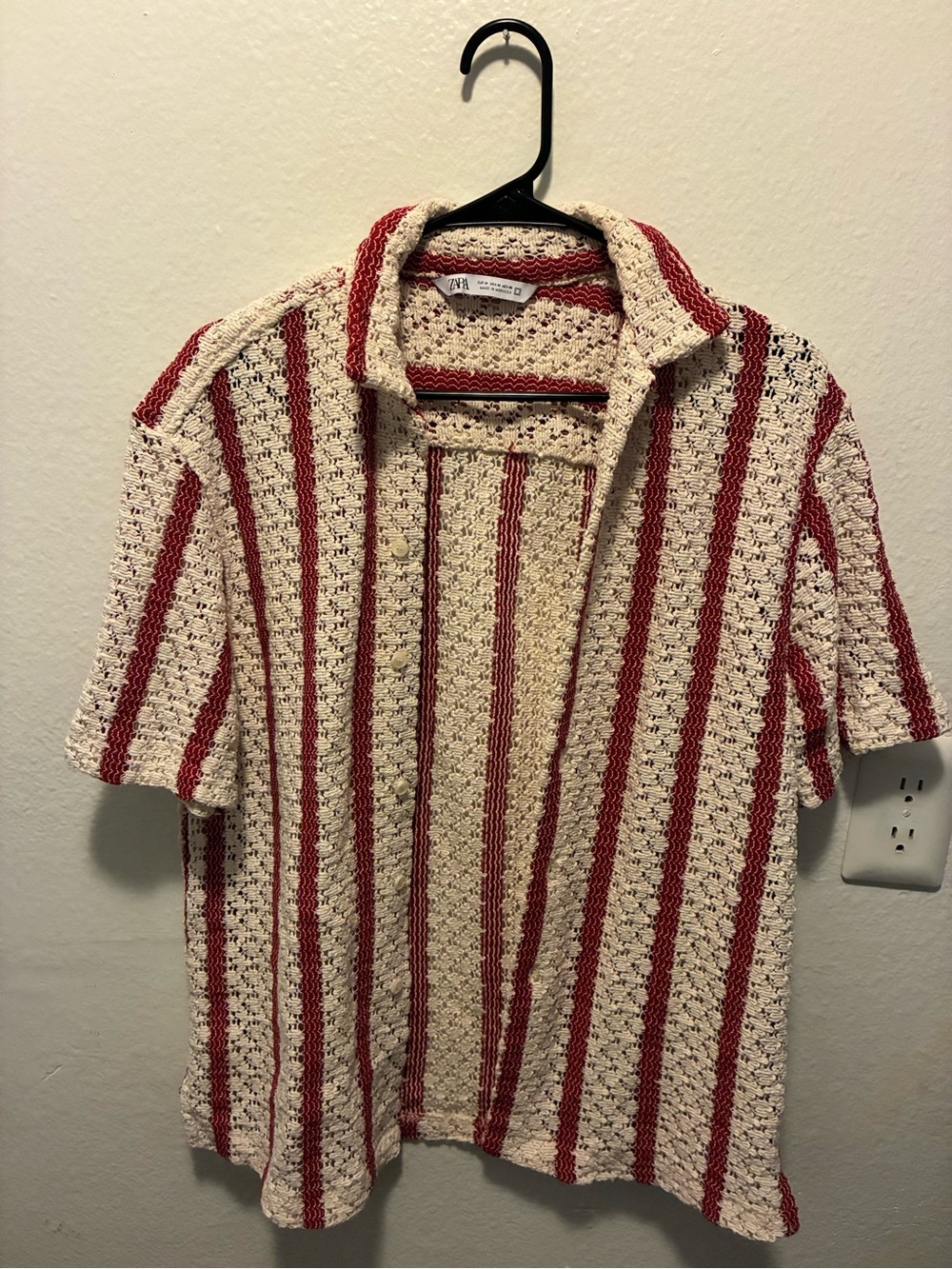 Zara Men White Textured Short-Sleeve Polo with Red Stripes